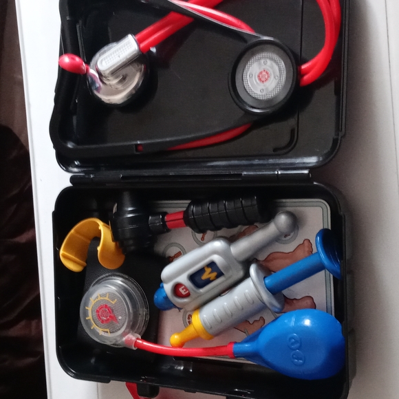 Vintage Rescue Heroes Matt Medic Pretend Play Medical Kit - Picture 4 of 4